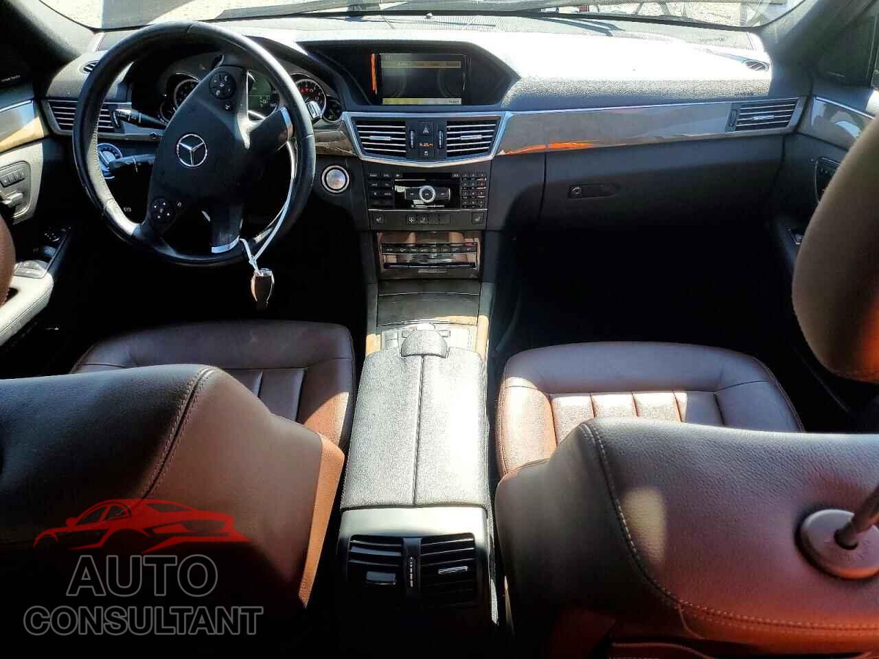 MERCEDES-BENZ E-CLASS 2010 - WDDHF8HBXAA124817
