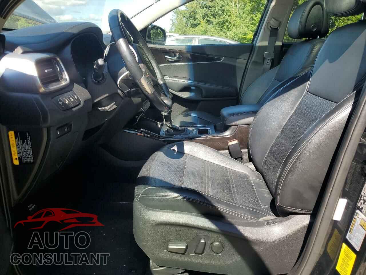KIA SORENTO 2016 - 5XYPHDA59GG162996