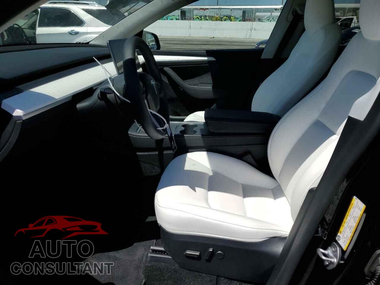 TESLA MODEL Y 2024 - 7SAYGDED1RF049744