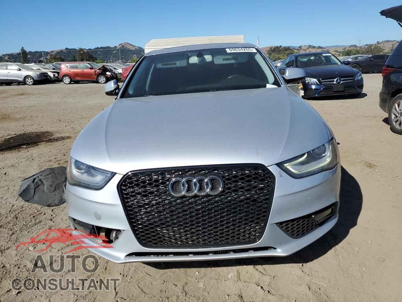 AUDI A4 2013 - WAUFFAFL6DN011249