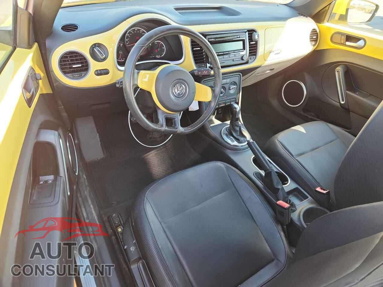 VOLKSWAGEN BEETLE 2013 - 3VWJP7AT4DM617824