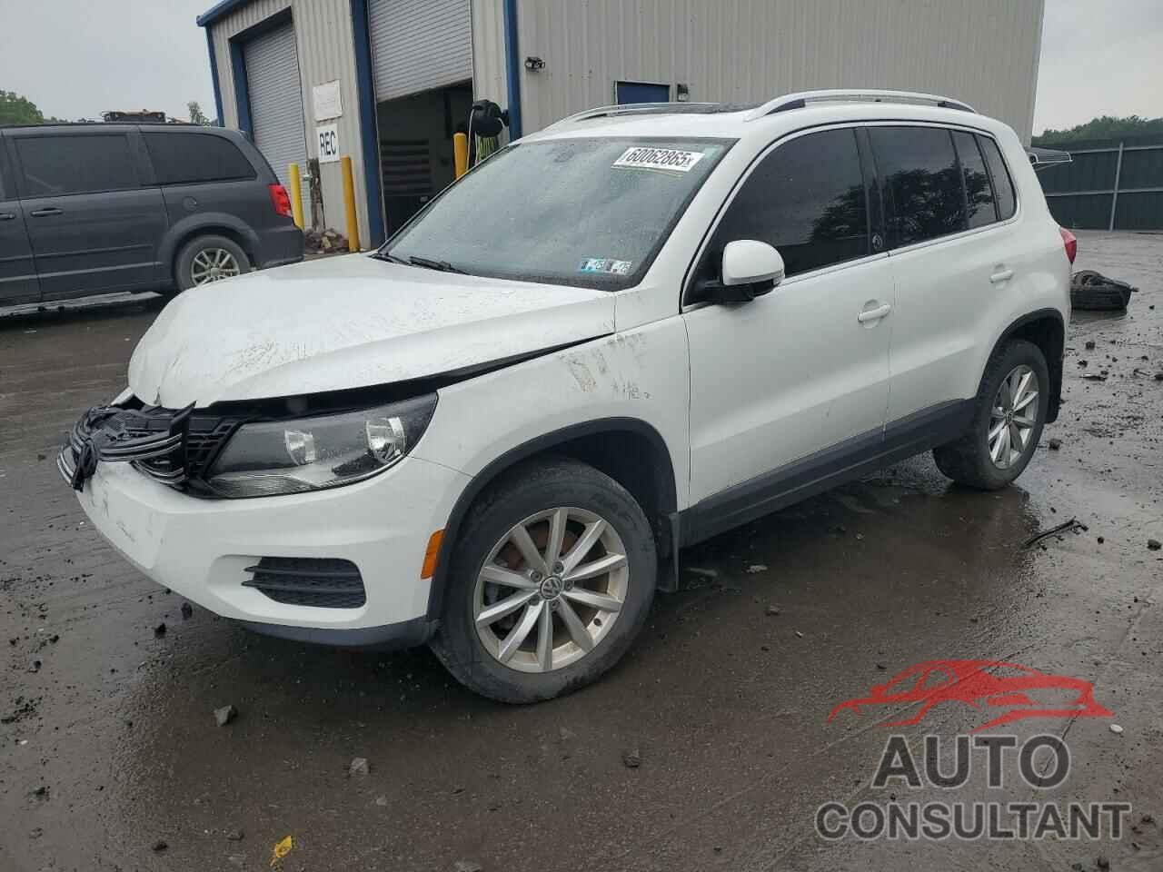 VOLKSWAGEN TIGUAN 2017 - WVGSV7AX9HW512214