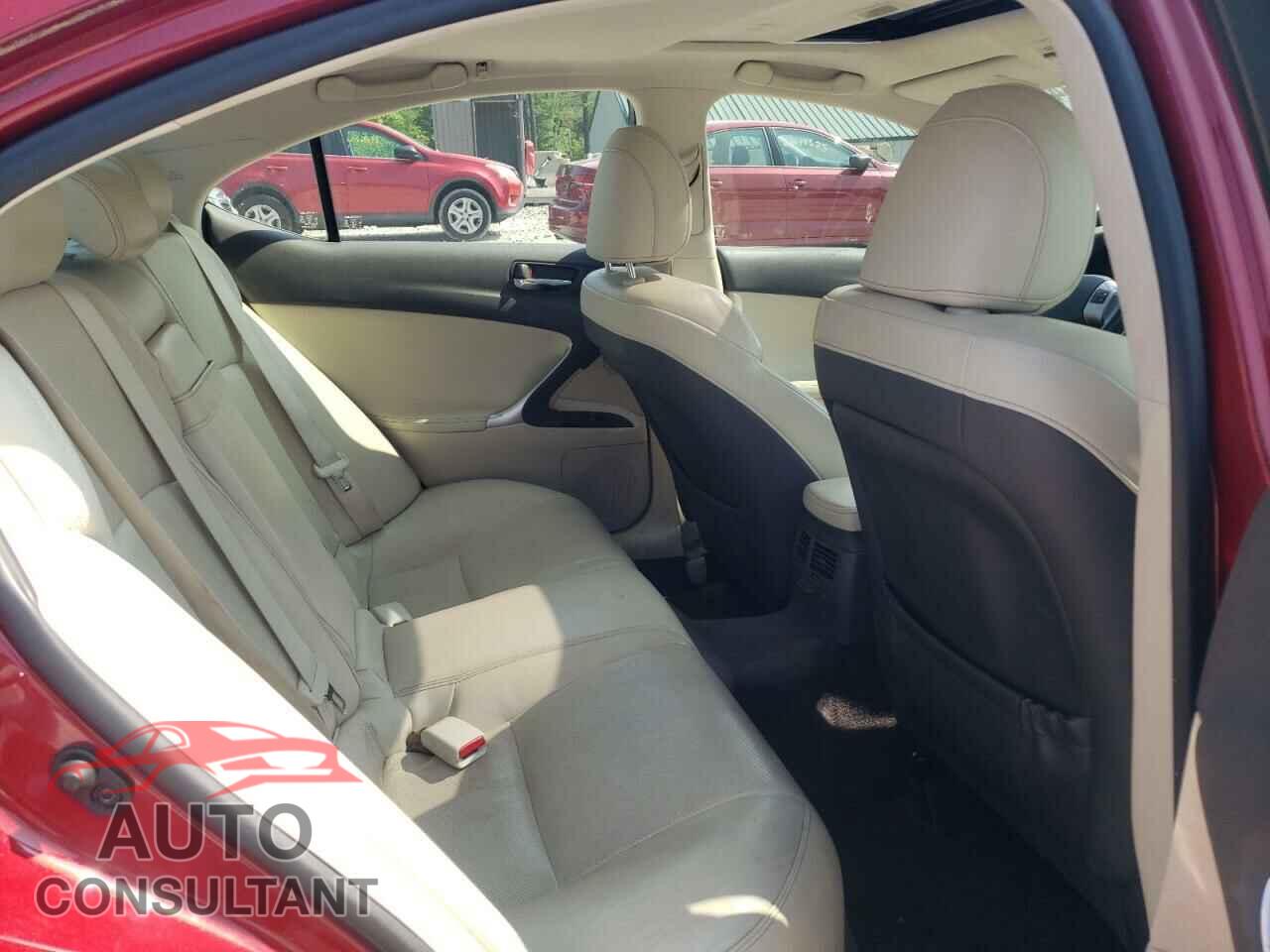 LEXUS IS 2012 - JTHCF5C26C5052793