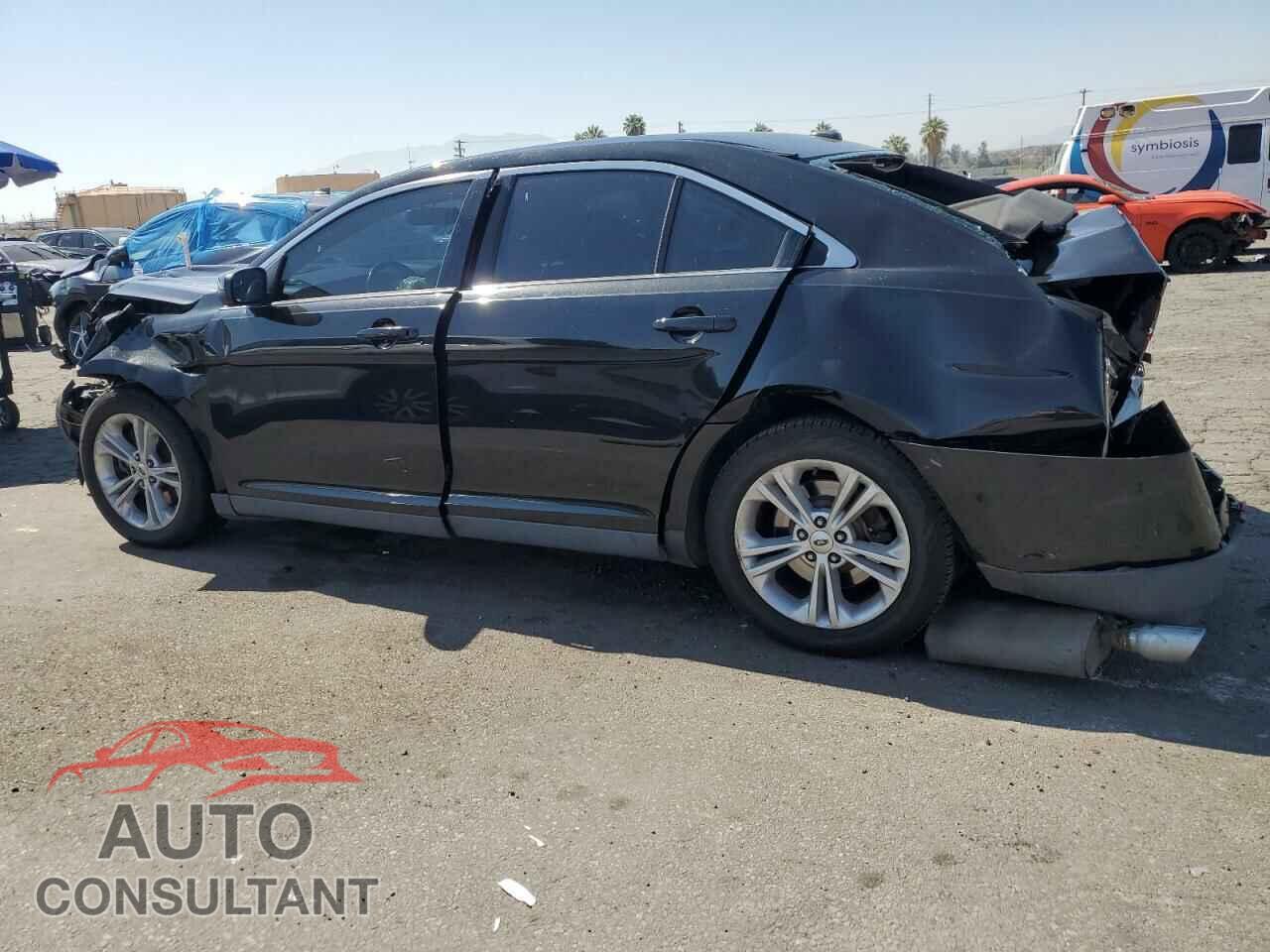 FORD TAURUS 2015 - 1FAHP2E86FG130511