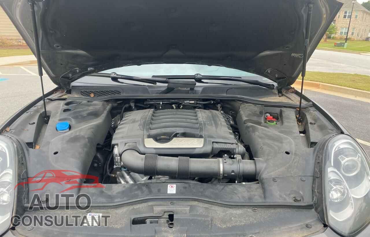 PORSCHE CAYENNE 2017 - WP1AA2A2XHKA91404