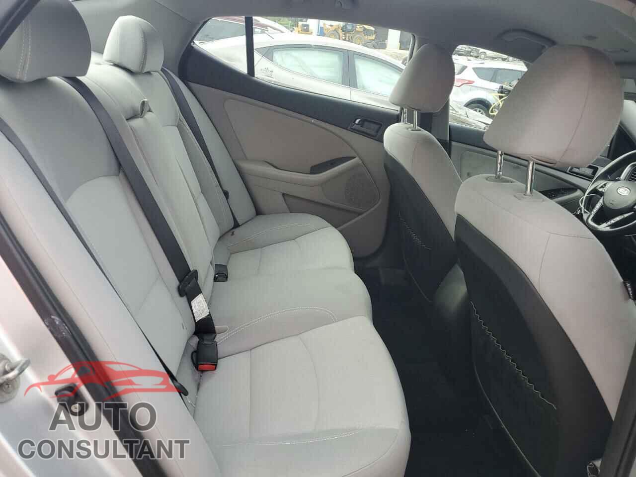KIA OPTIMA 2012 - KNAGM4A75C5280217