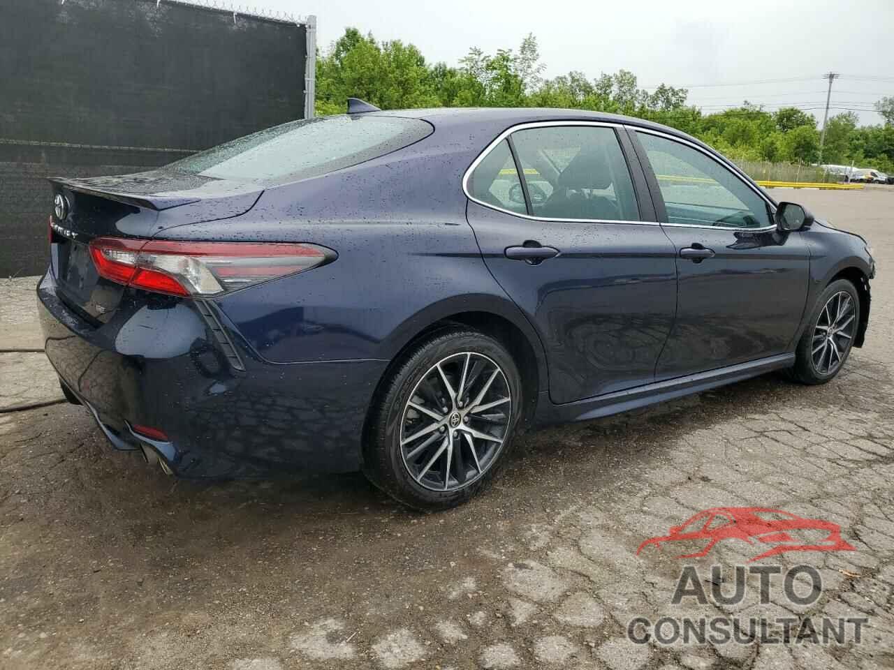 TOYOTA CAMRY 2021 - 4T1G11AKXMU559874
