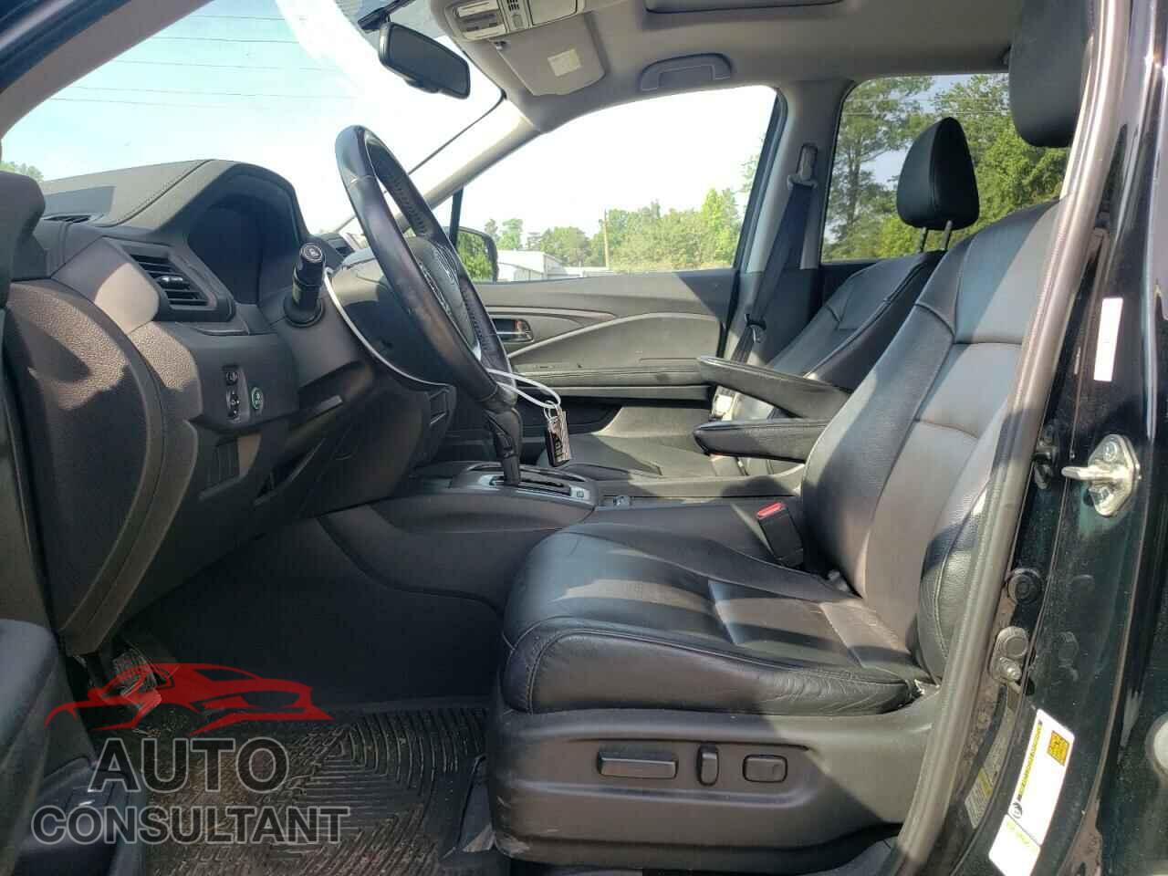 HONDA PILOT 2016 - 5FNYF6H71GB092592