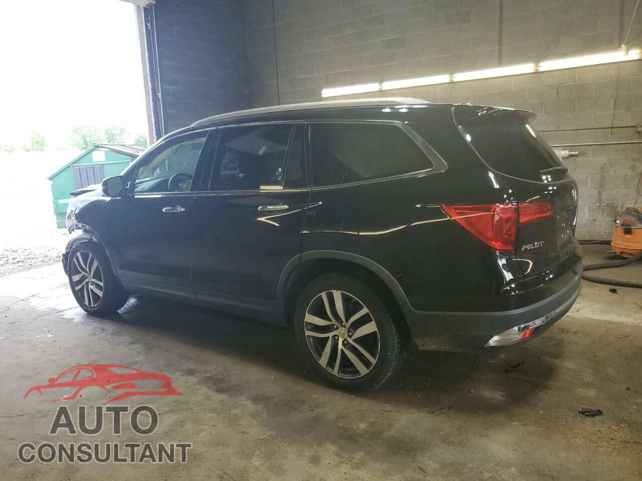 HONDA PILOT 2017 - 5FNYF6H91HB011030