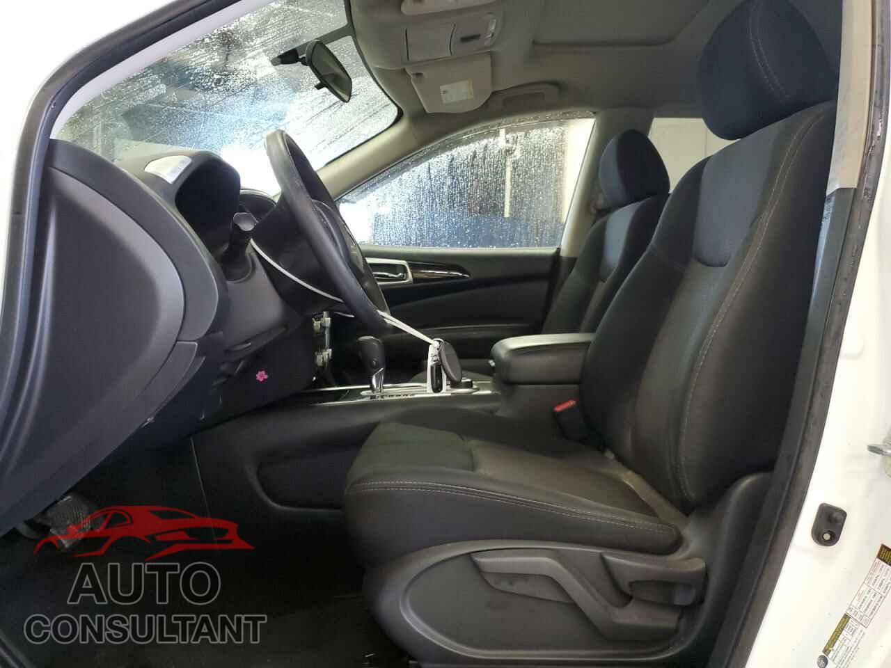 NISSAN PATHFINDER 2019 - 5N1DR2MM9KC650152