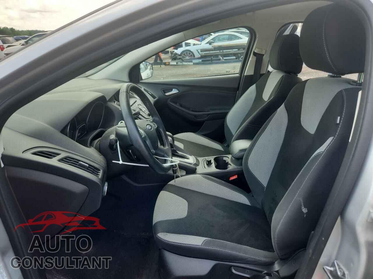 FORD FOCUS 2014 - 1FADP3F26EL431655