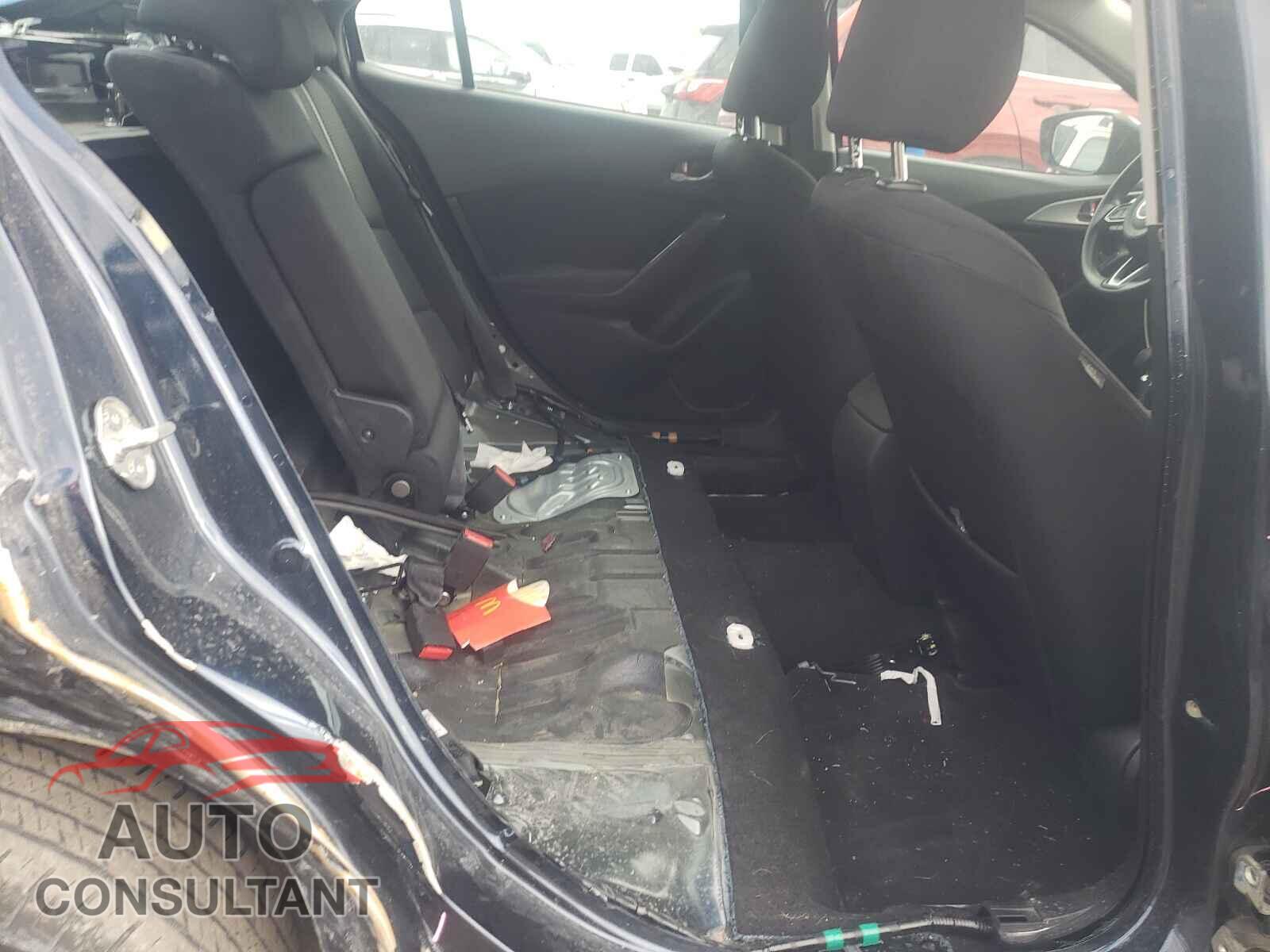 MAZDA 3 2017 - 3MZBN1U78HM131660