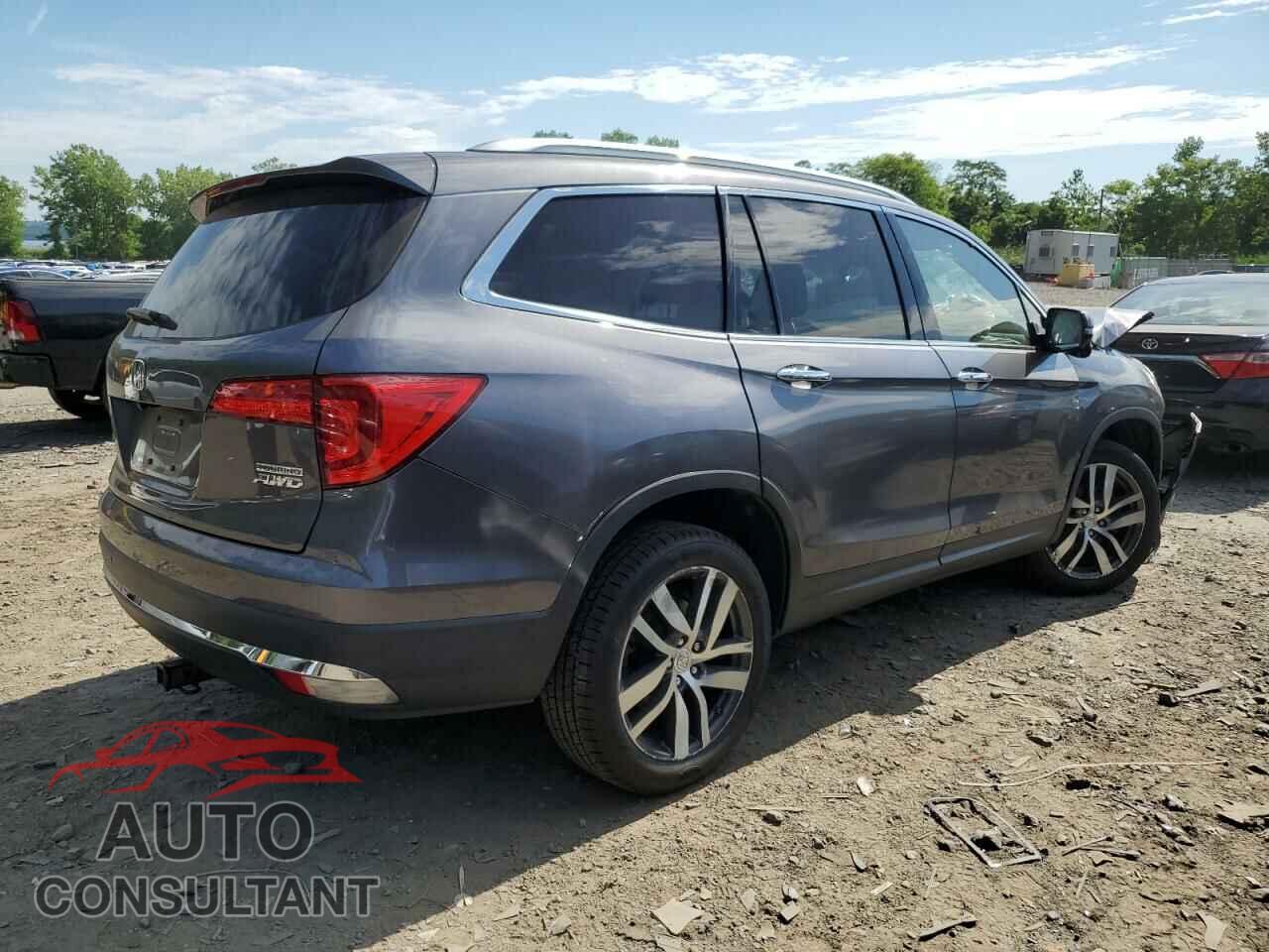 HONDA PILOT 2016 - 5FNYF6H90GB123722