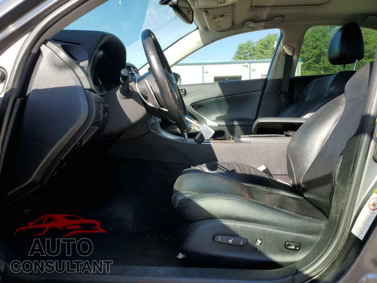 LEXUS IS 2012 - JTHCF5C24C5059600