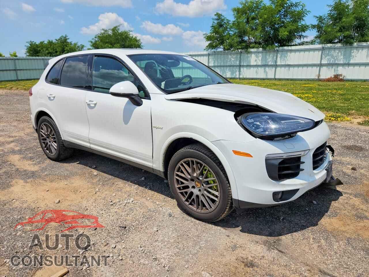 PORSCHE CAYENNE 2017 - WP1AE2A2XHLA76075