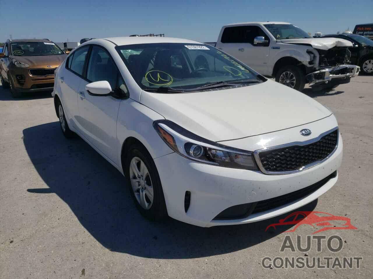 KIA FORTE 2018 - 3KPFK4A74JE228695