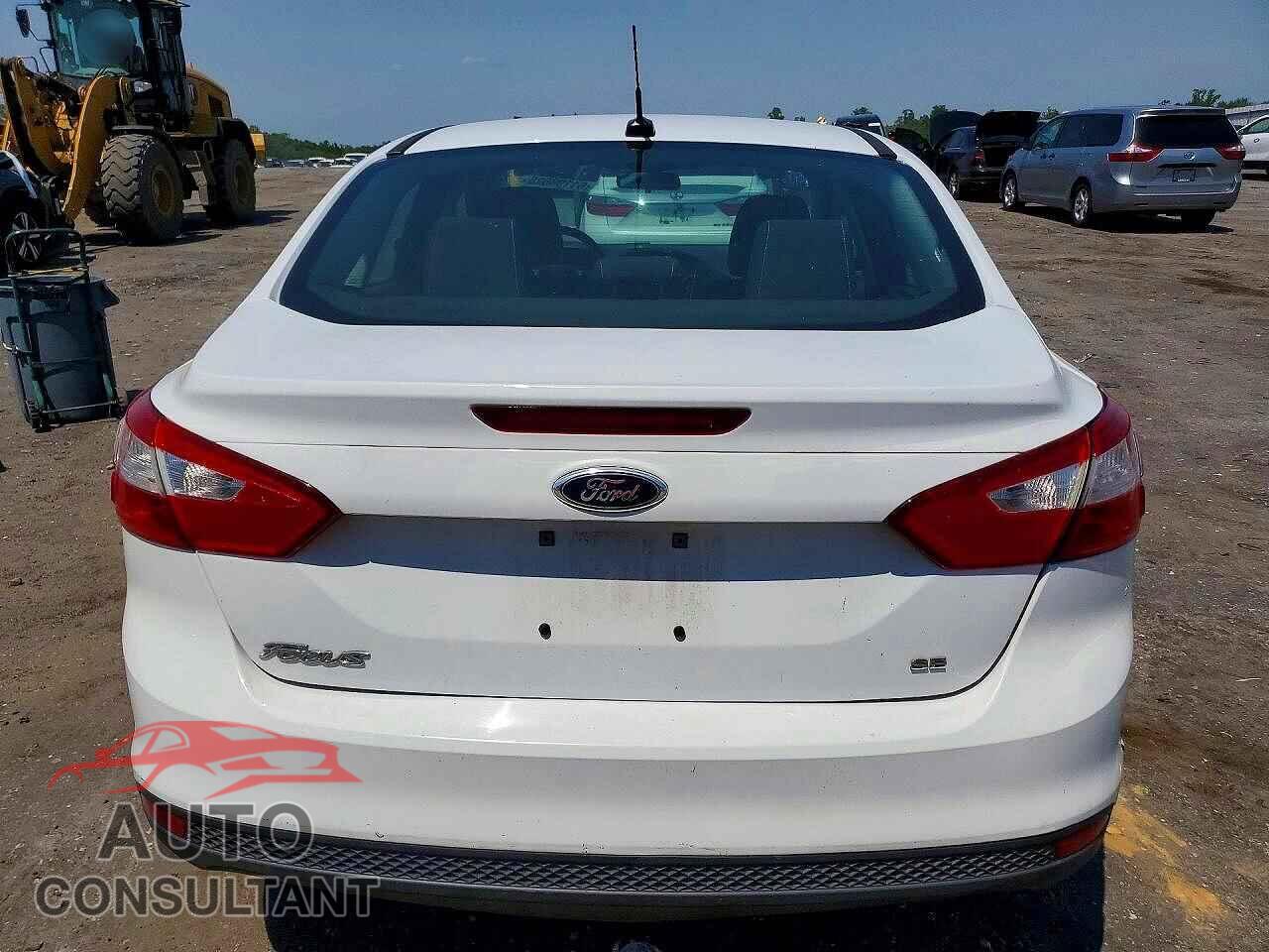 FORD FOCUS 2012 - 1FAHP3F20CL458123