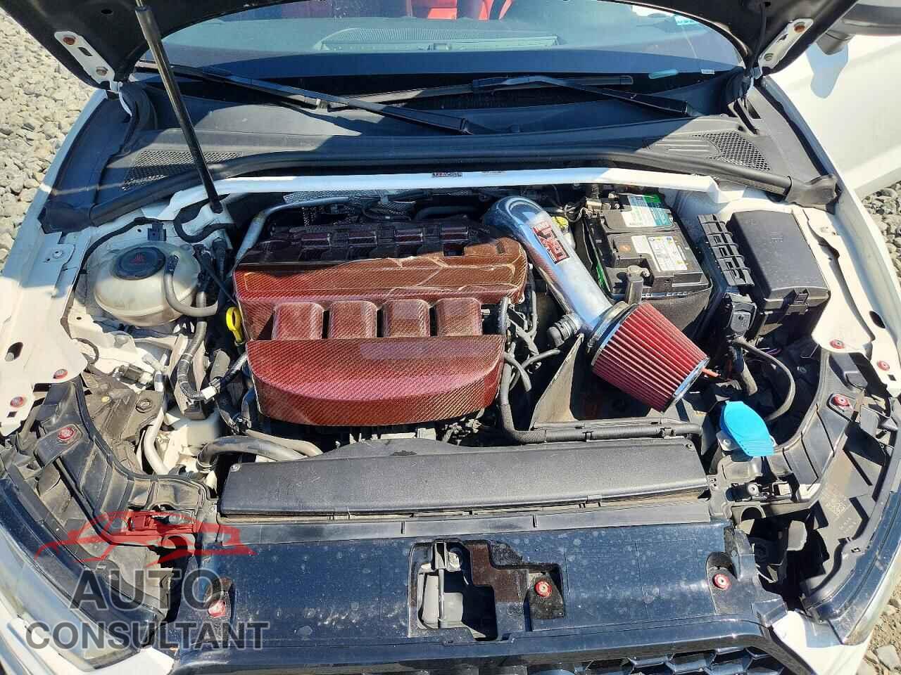 AUDI A3 2020 - WAUBEGFF0LA042968