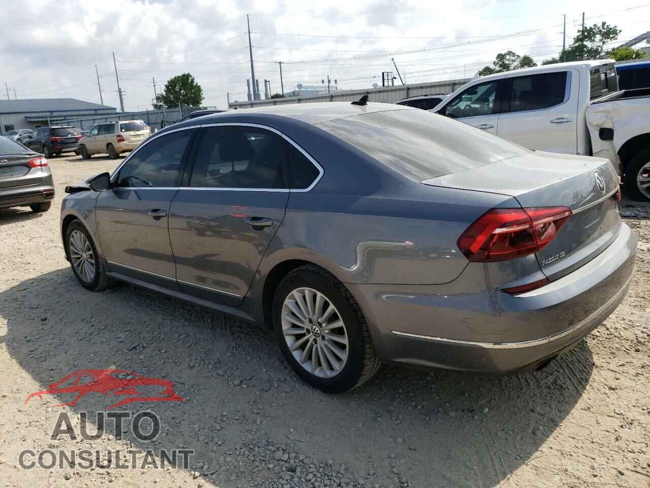 VOLKSWAGEN PASSAT 2017 - 1VWBT7A30HC035596