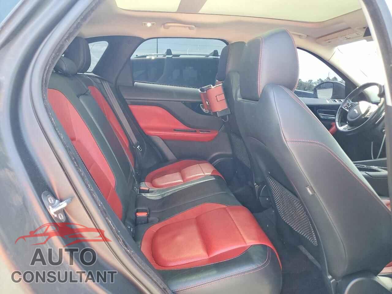 JAGUAR F-PACE 2018 - SADCL2EV1JA246091