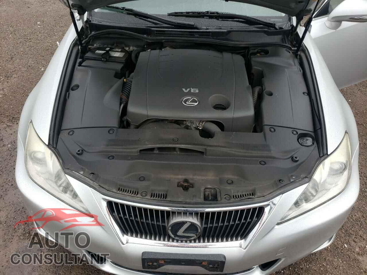 LEXUS IS 2011 - JTHCF5C29B5045464