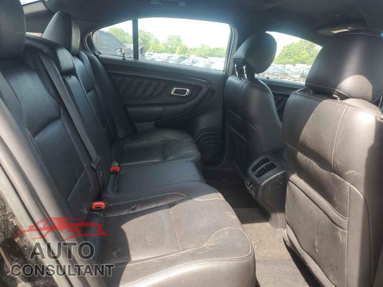 FORD TAURUS 2017 - 1FAHP2F85HG108467