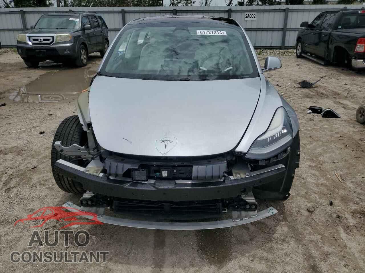 TESLA MODEL 3 2018 - 5YJ3E1EB0JF097282