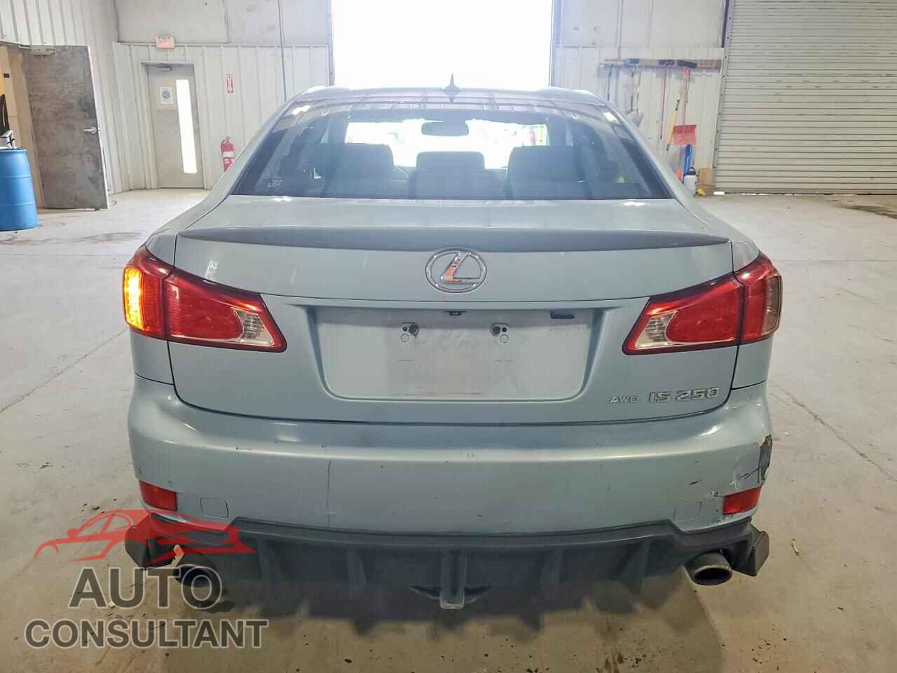 LEXUS IS 2011 - JTHCF5C25B5047096