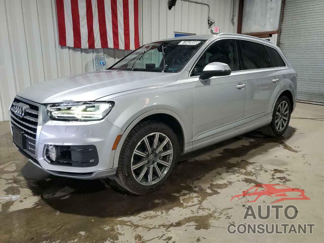AUDI Q7 2019 - WA1LHAF75KD035512