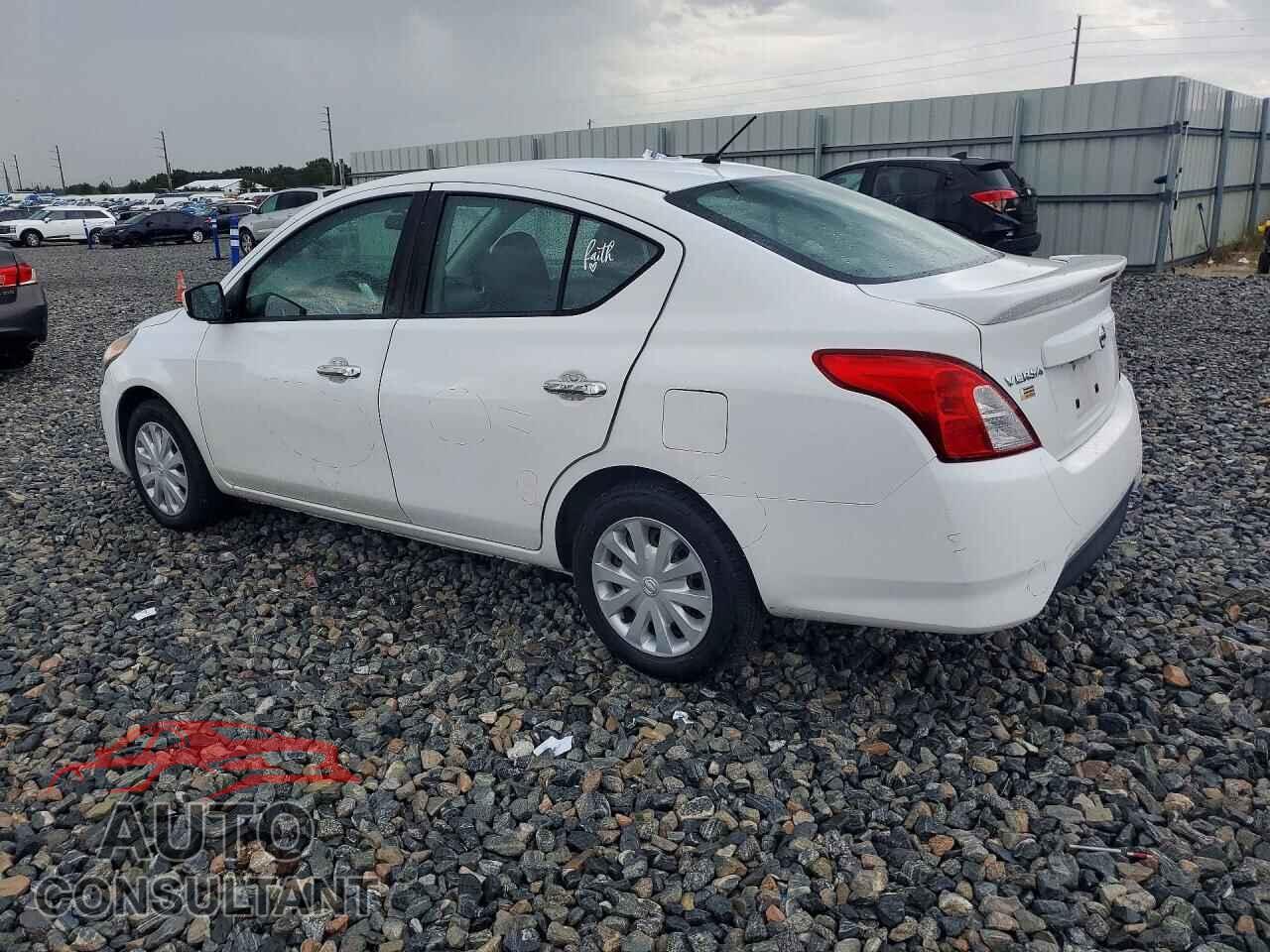 NISSAN VERSA 2019 - 3N1CN7AP3KL868683