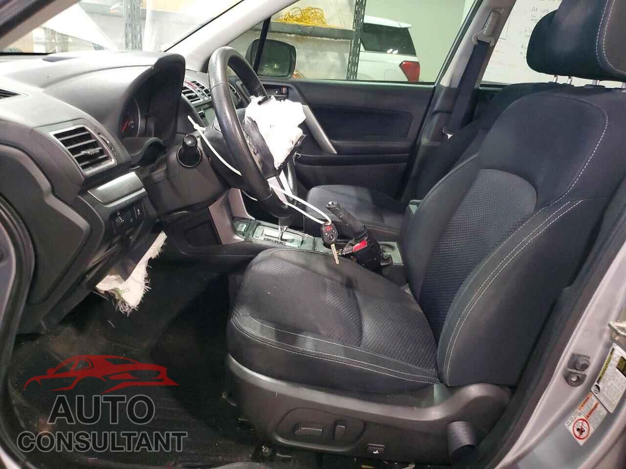 SUBARU FORESTER 2017 - JF2SJAEC6HH511015