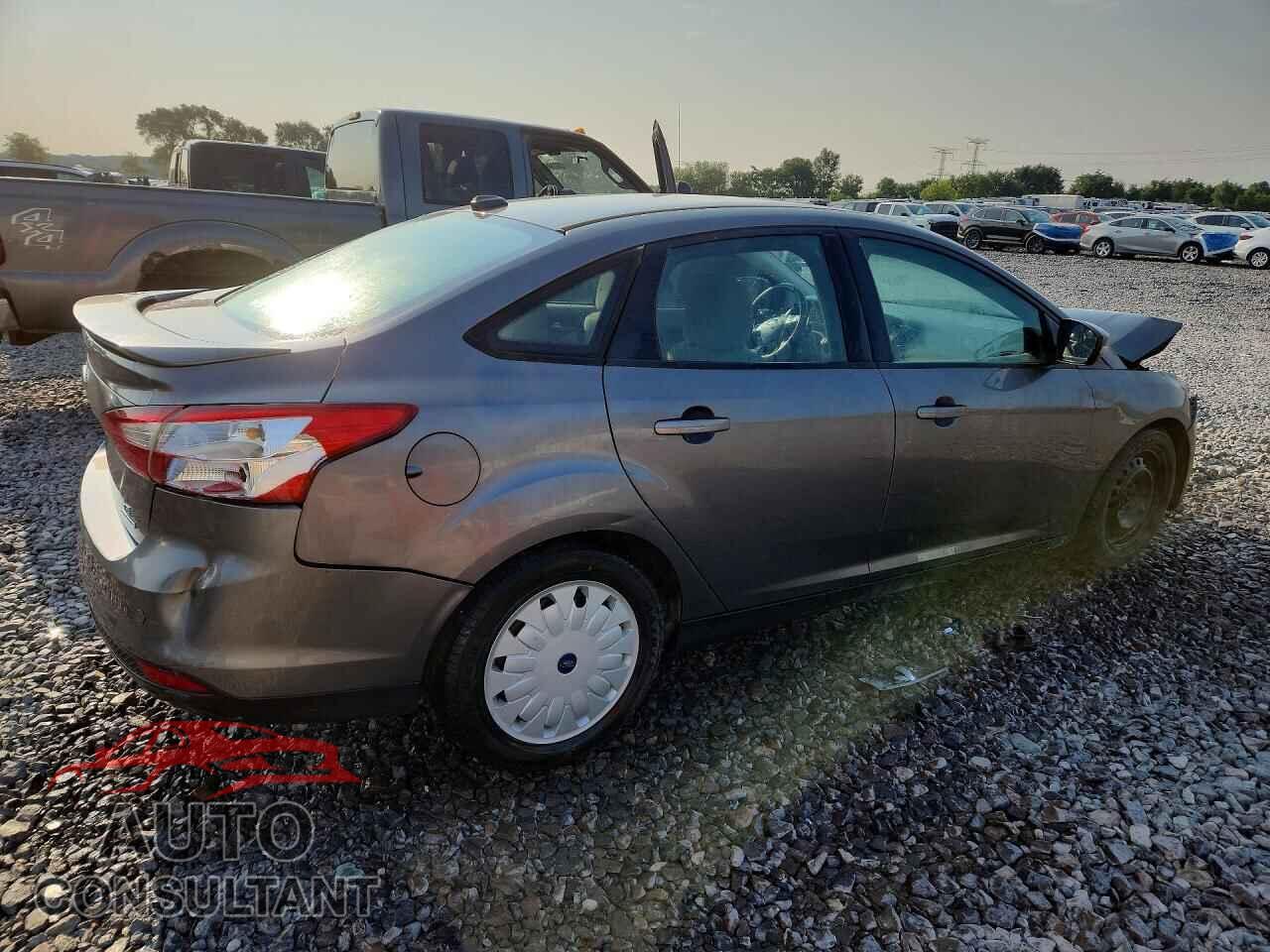 FORD FOCUS 2014 - 1FADP3F25EL143514