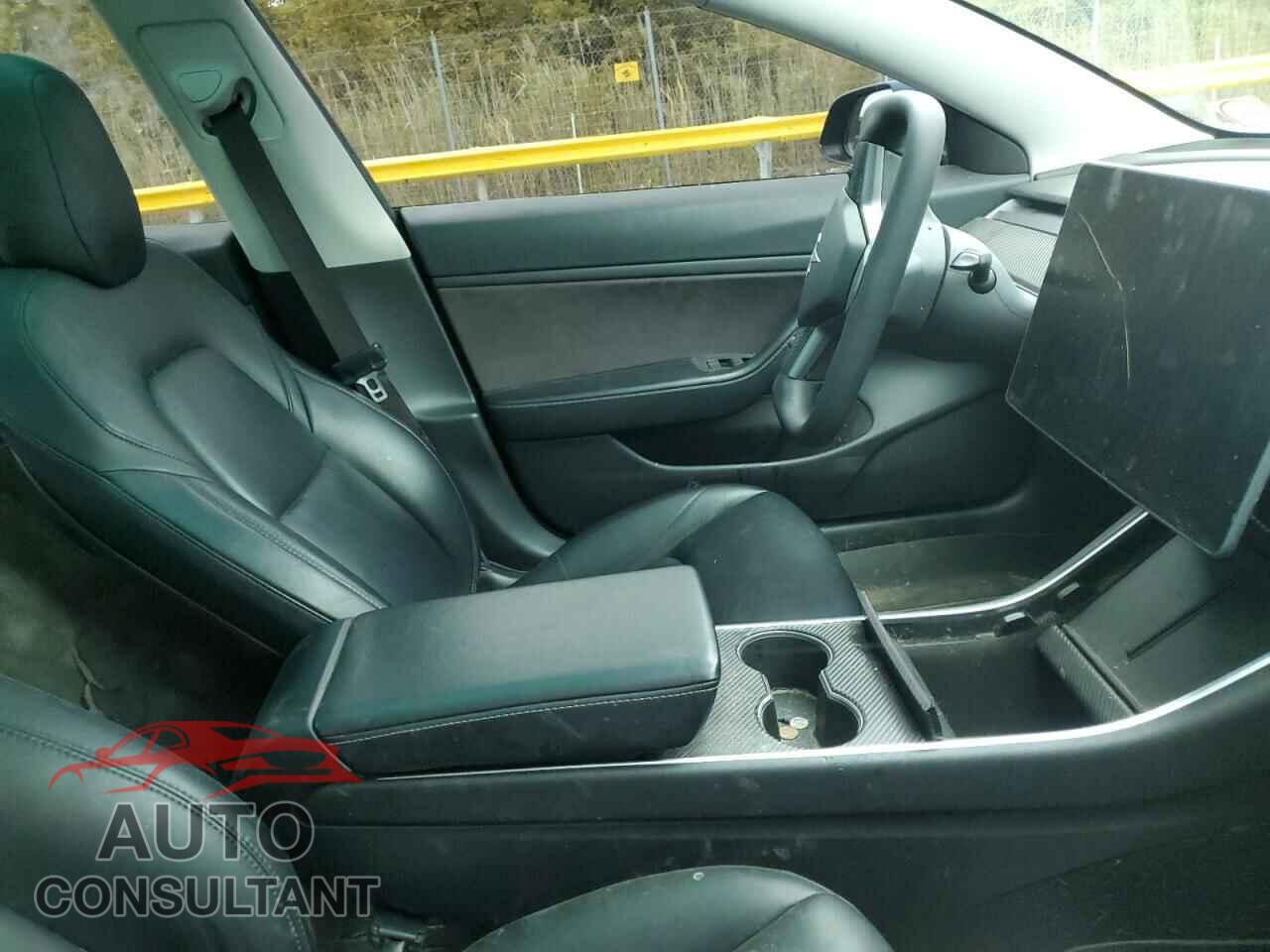 TESLA MODEL 3 2020 - 5YJ3E1EB5LF546877