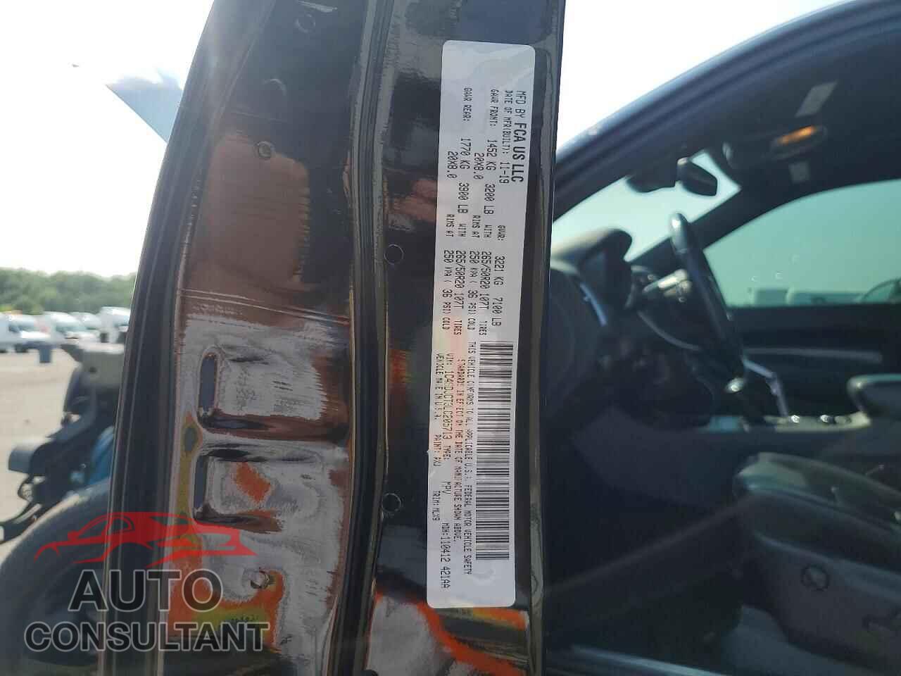 DODGE DURANGO 2020 - 1C4SDJCT3LC205713
