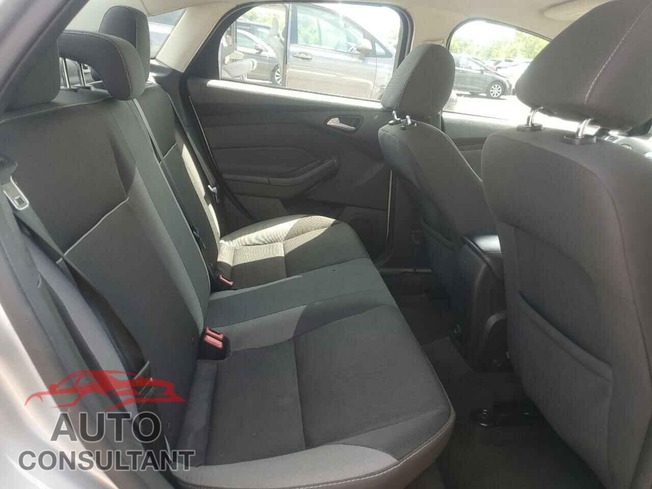 FORD FOCUS 2014 - 1FADP3F20EL365667