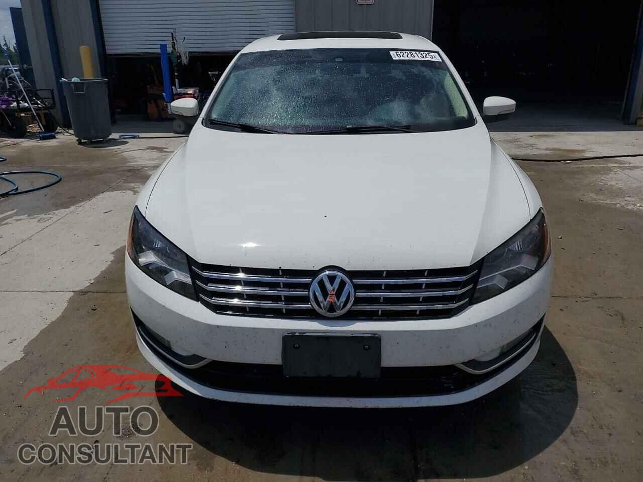 VOLKSWAGEN PASSAT 2014 - 1VWBN7A37EC089340
