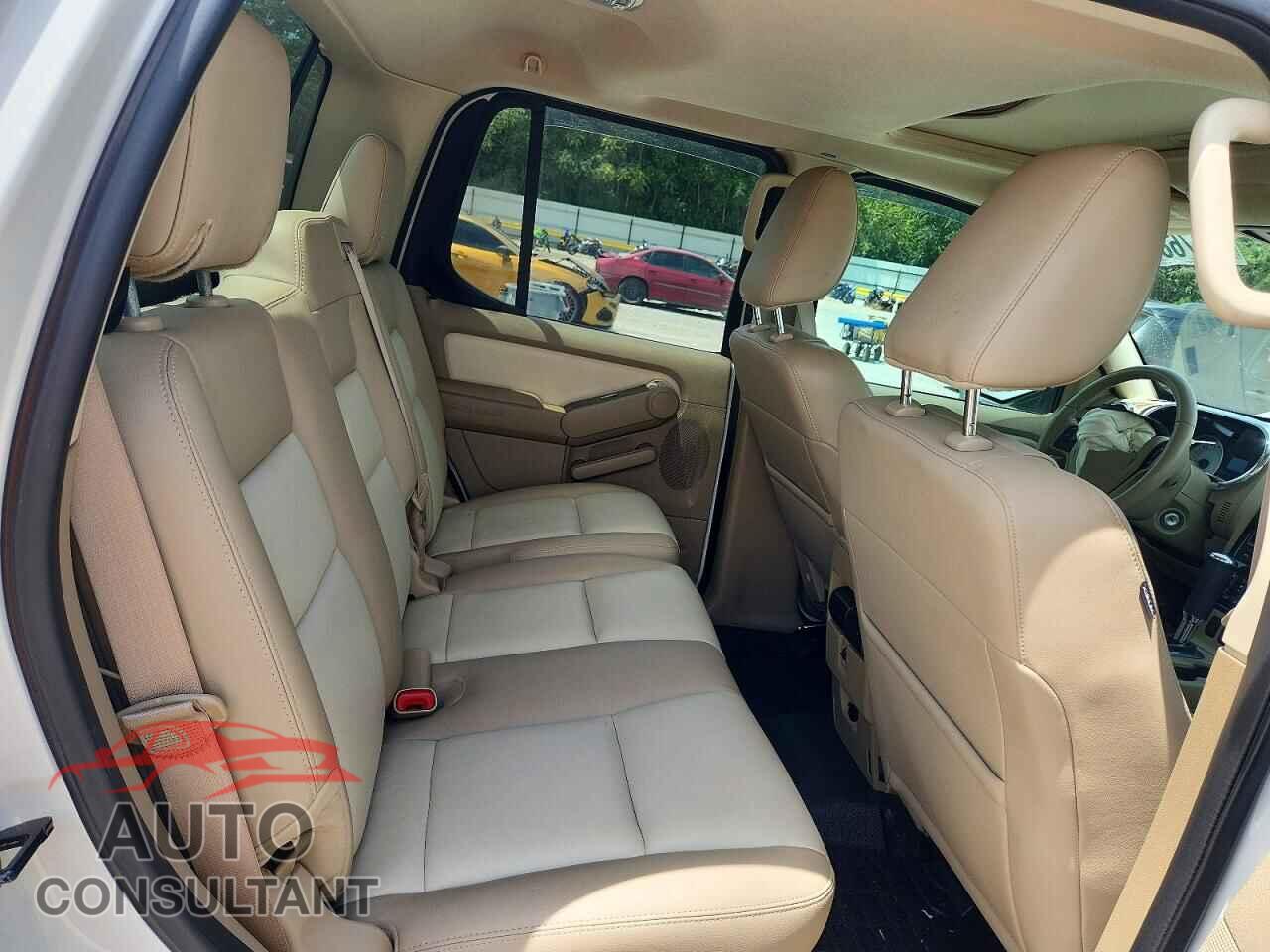 FORD EXPLORER 2010 - 1FMEU5D83AUF07052