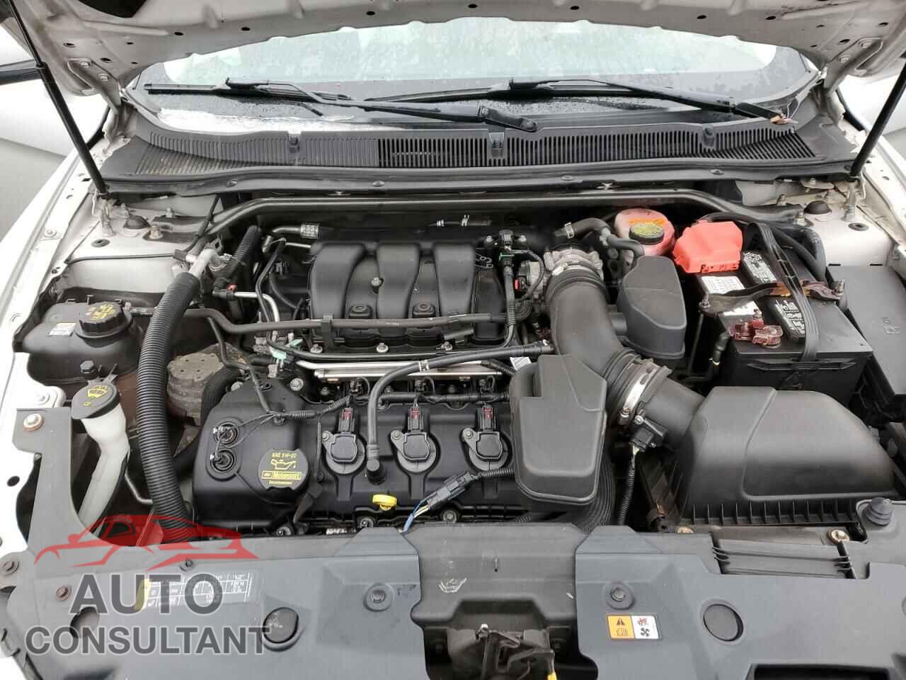 FORD TAURUS 2013 - 1FAHP2E85DG106424