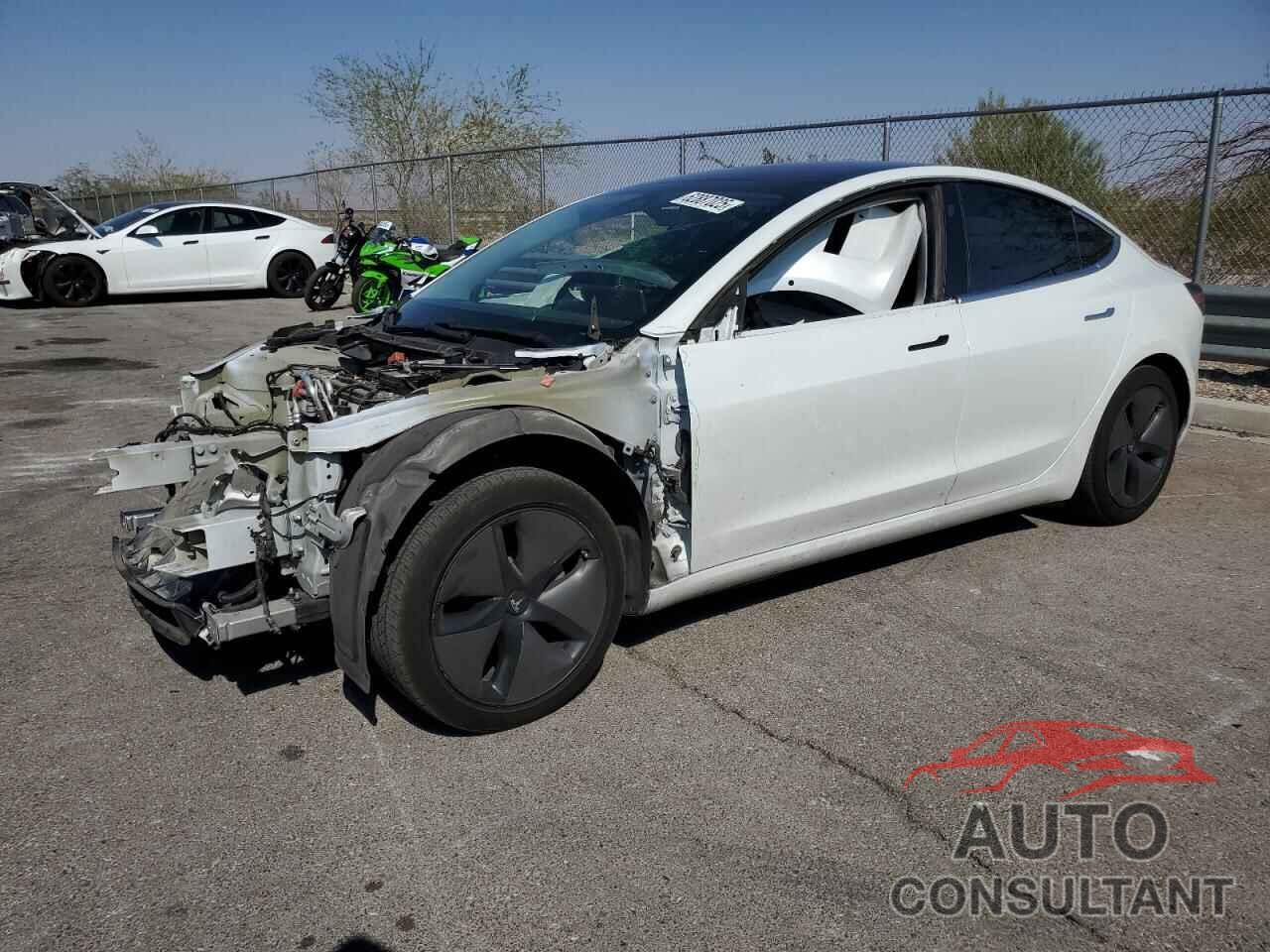 TESLA MODEL 3 2018 - 5YJ3E1EA1JF040077