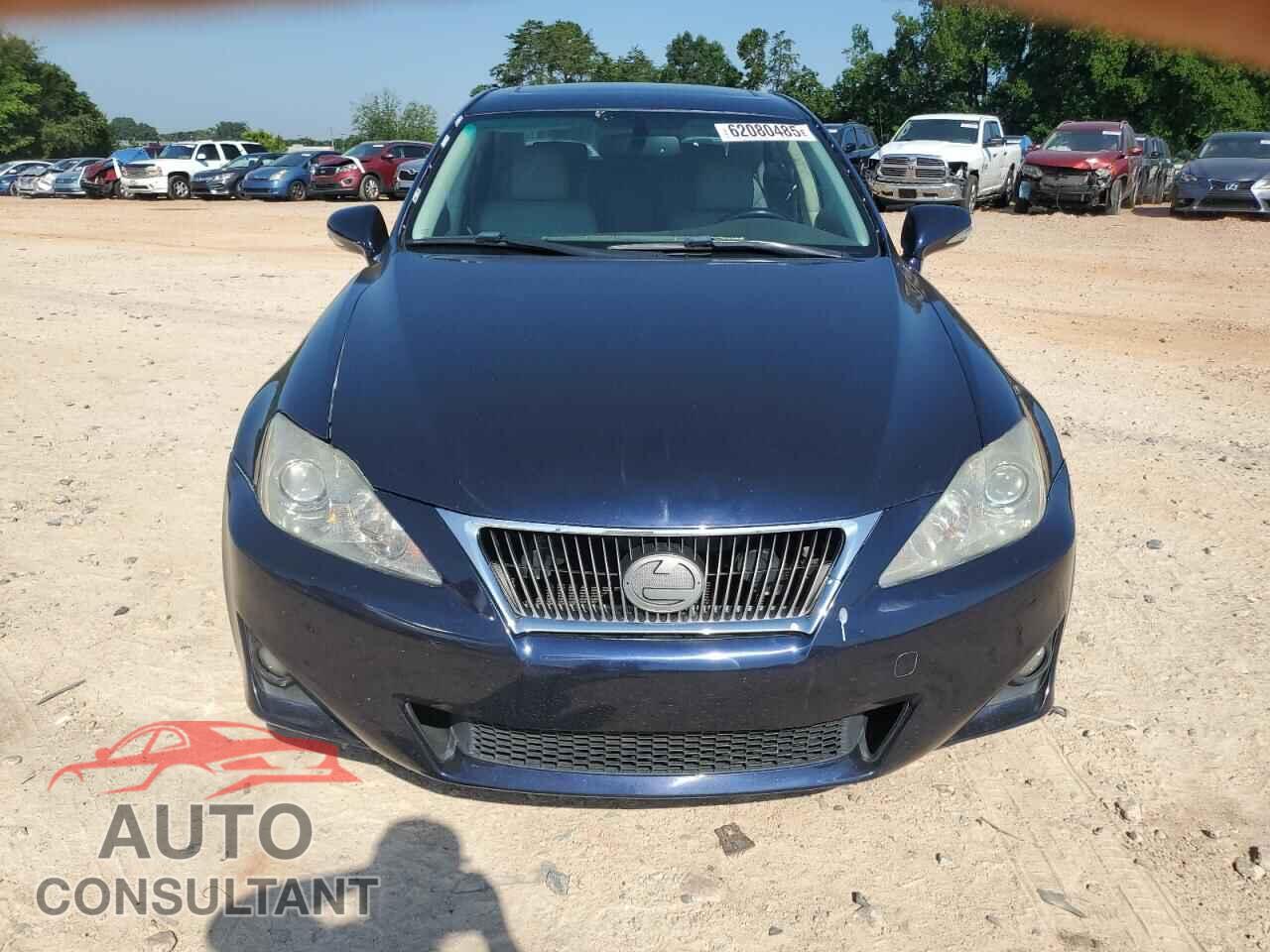 LEXUS IS 2011 - JTHBF5C2XB5132625