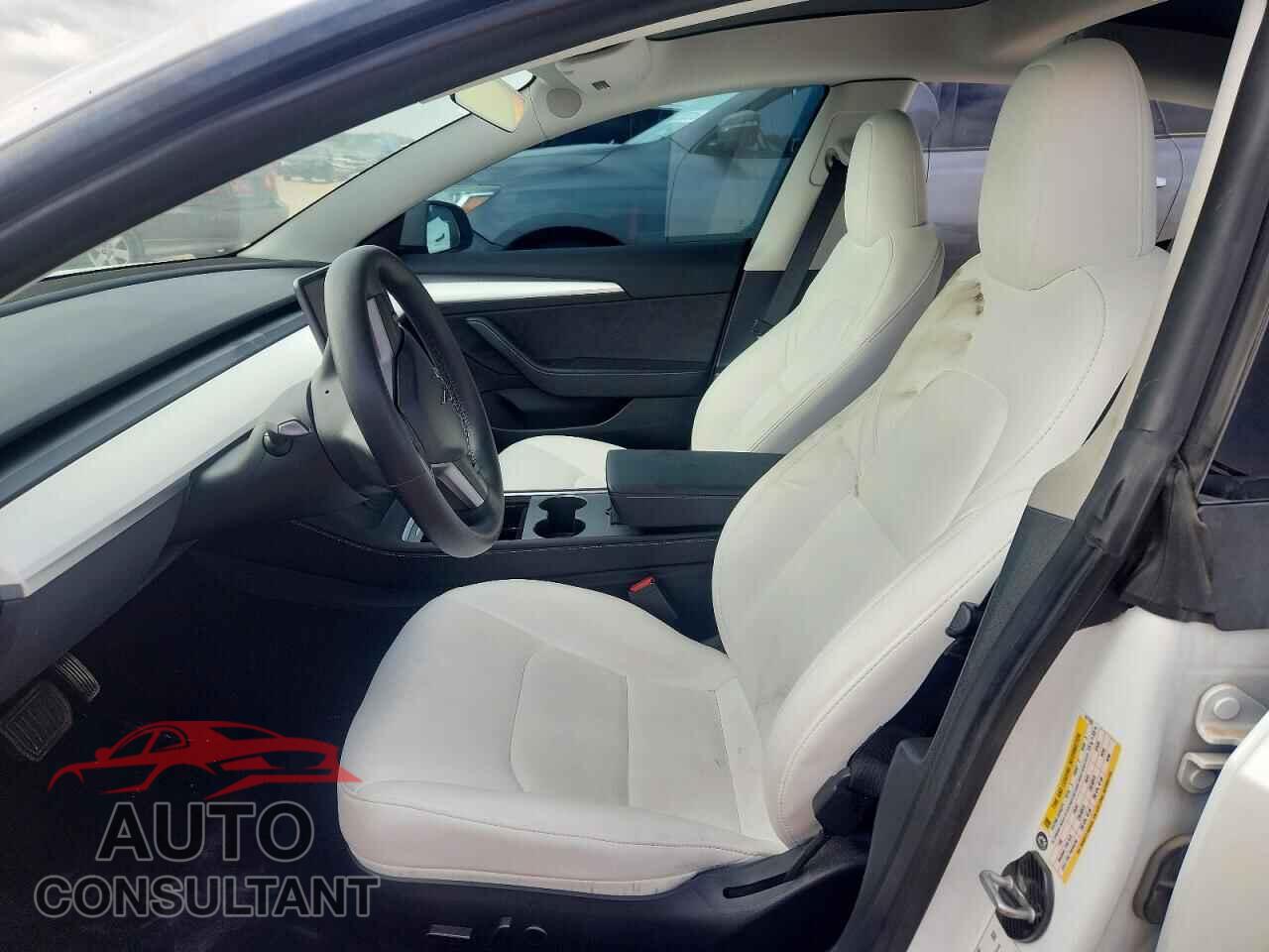 TESLA MODEL 3 2023 - 5YJ3E1EB1PF677763