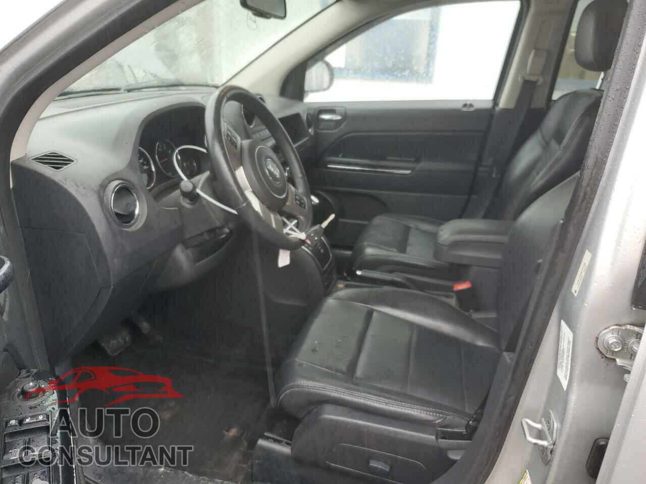 JEEP COMPASS 2011 - 1J4NF5FB3BD257590