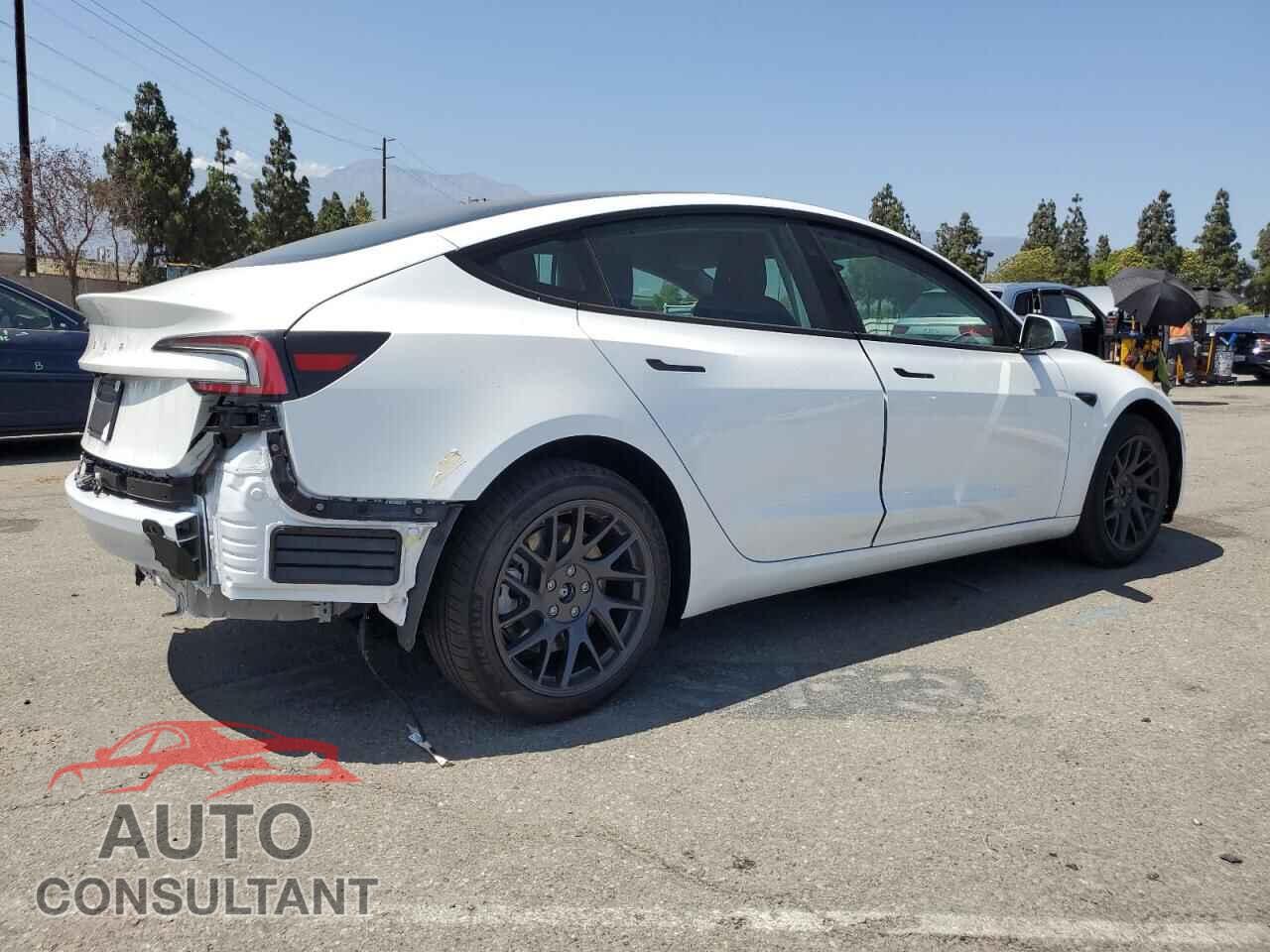 TESLA MODEL 3 2025 - 5YJ3E1EA1SF992532