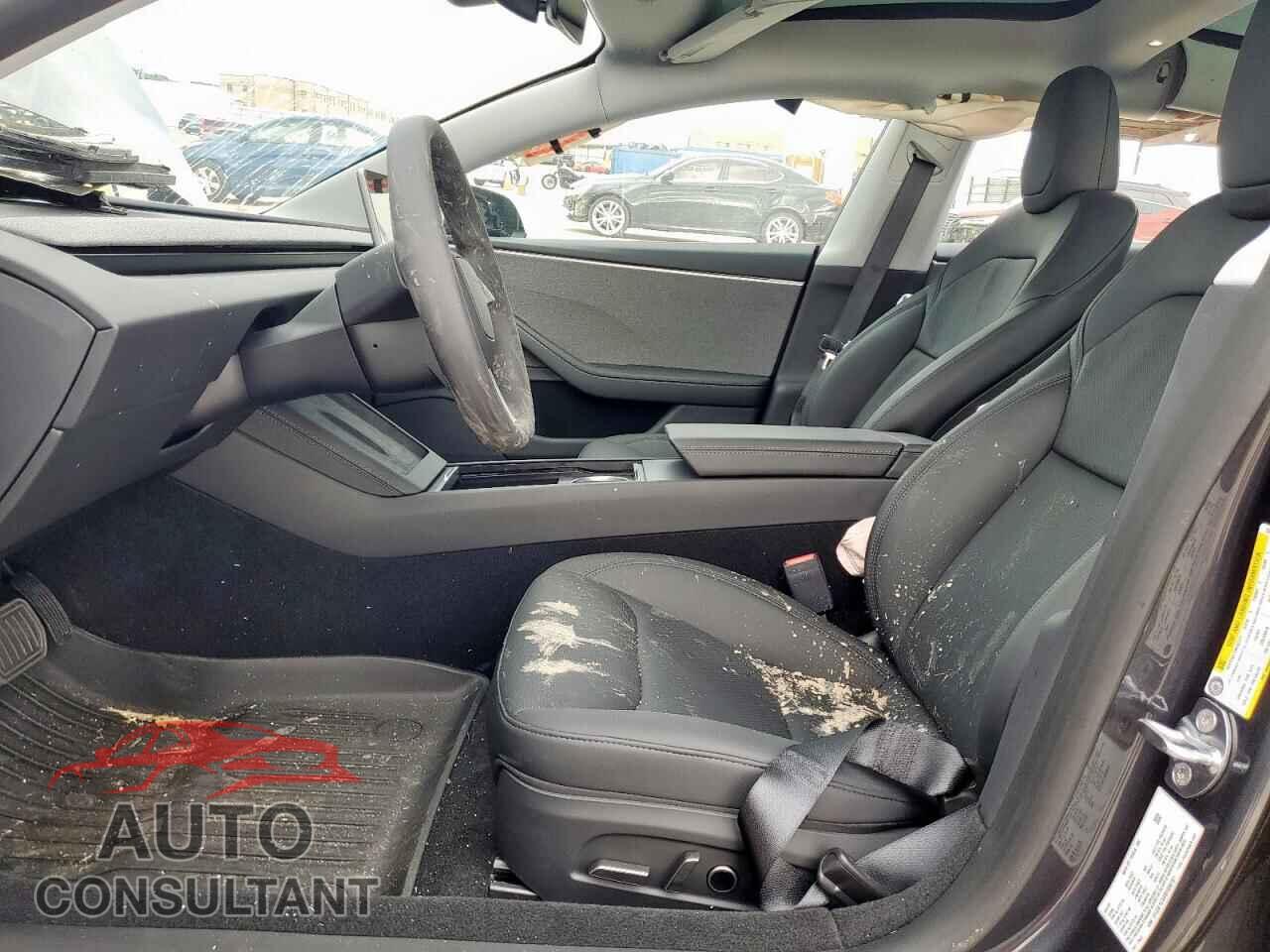 TESLA MODEL 3 2025 - 5YJ3E1EAXSF008181