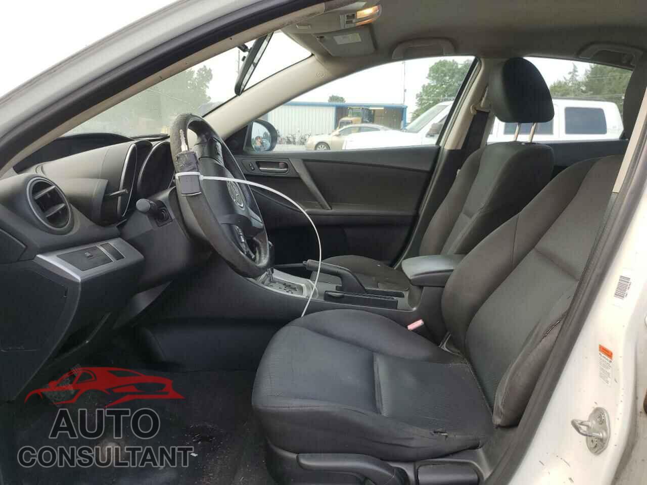 MAZDA 3 2011 - JM1BL1VG9B1436130