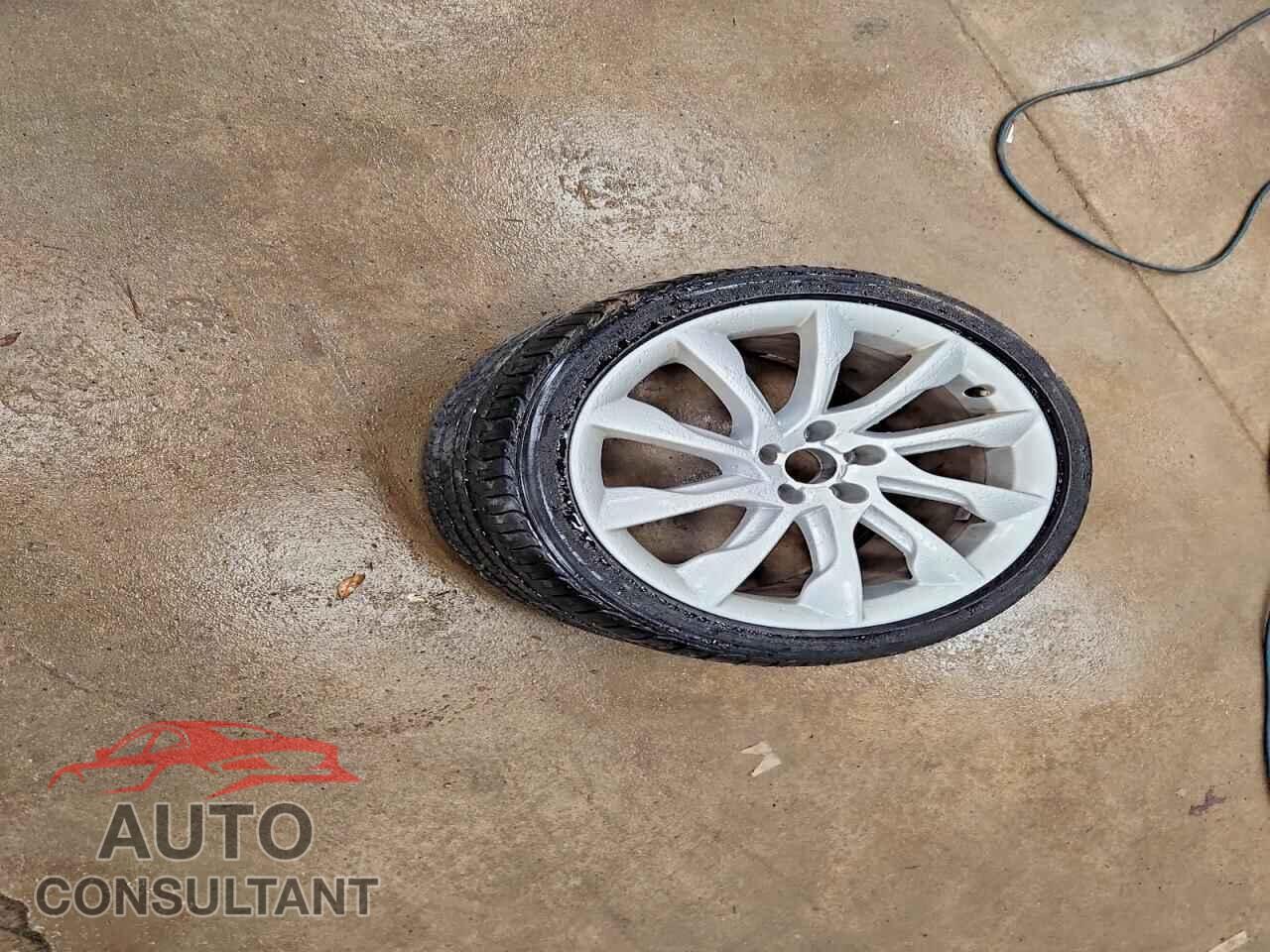 AUDI A5 2014 - WAULFAFR5EA048678