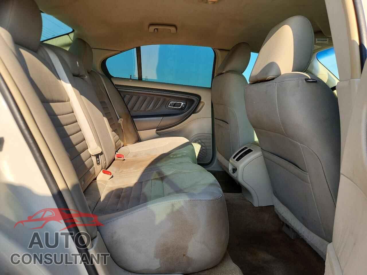 FORD TAURUS 2012 - 1FAHP2DW8CG104892
