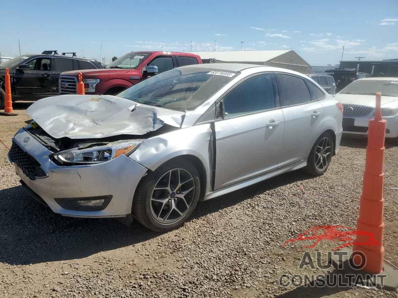 FORD FOCUS 2015 - 1FADP3FE5FL324866