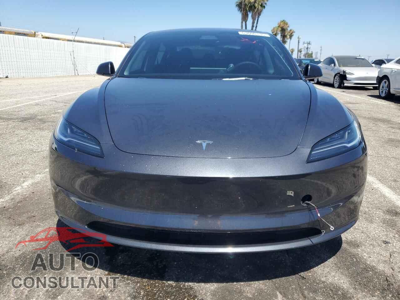 TESLA MODEL 3 2024 - 5YJ3E1EA9RF726458