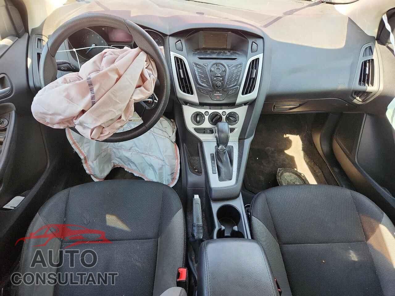FORD FOCUS 2014 - 1FADP3F22EL388139